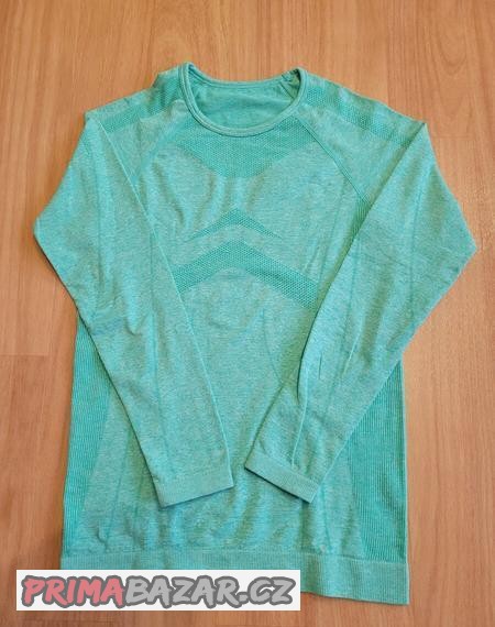 divci-spodni-pradlo-souprava-na-lyze-velikost-146-152