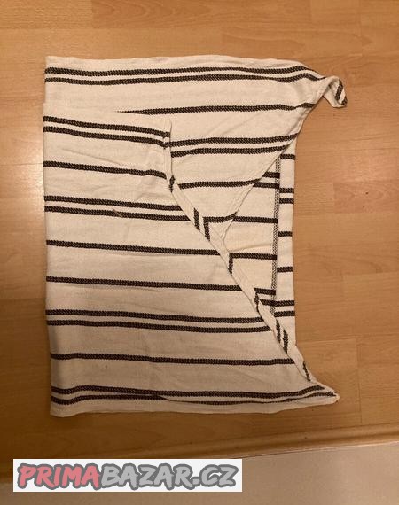 satek-na-noseni-ditete