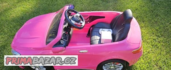 Auto MERCEDES