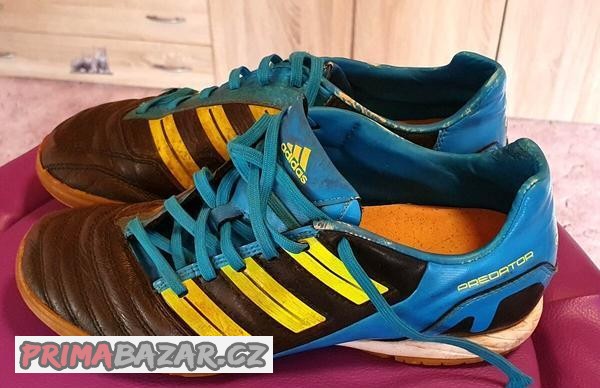 Dětské kopačky Adidas sálovky vel. 38
