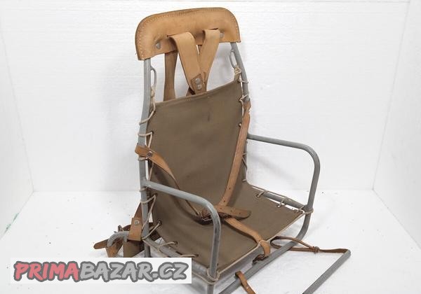 retro-turisticka-detska-sedacka