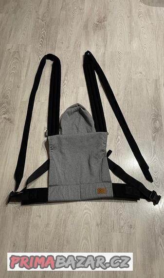 nositko-kinderkraft-adoree