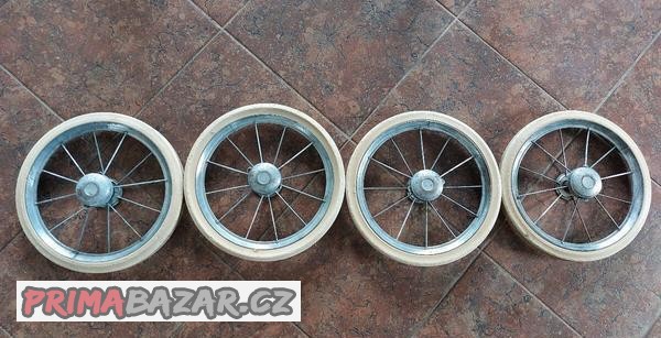 retro-kolecka-na-kocarek