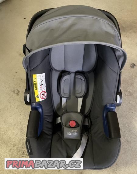 Autosedačka Britax Romer i-Size 0 až 13 kg + základna