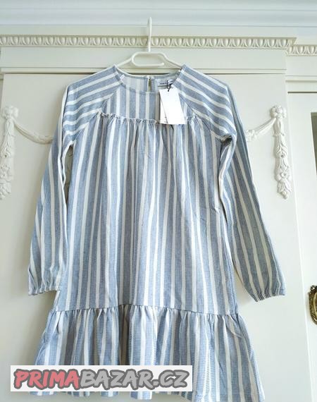 nove-prirodni-saty-reserved-146-i-134-a-140-podzimni-pc-600