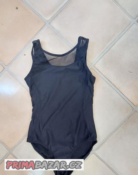 cerny-trikot-vel-8-10let