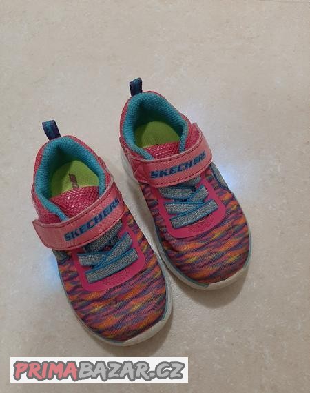 Skechers tenisky vel. 23 blikaci