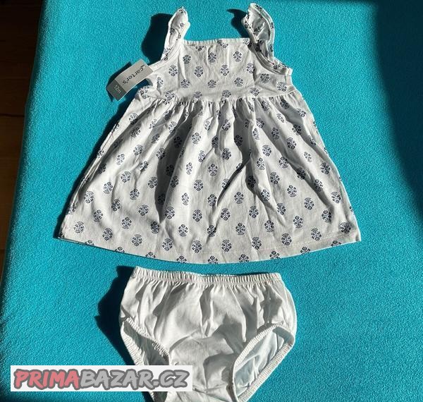 nove-saticky-s-kalhotkami-carters-12-mes