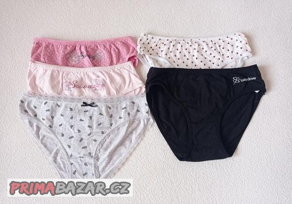 divci-kalhotky-vel-146