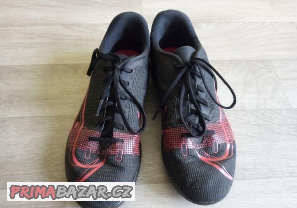 Sálové boty Nike Mercurial vel. 38,5