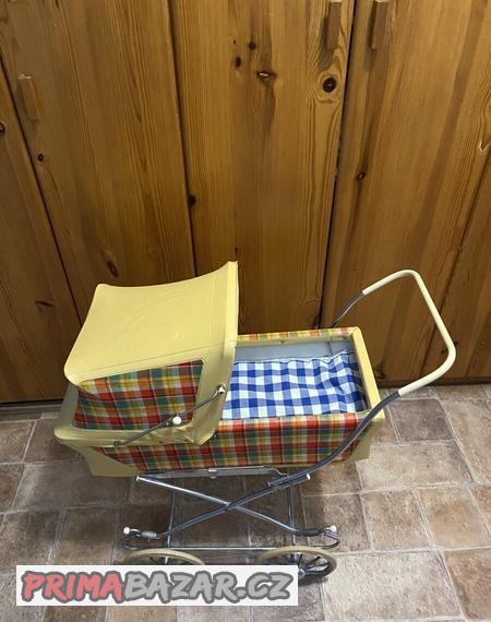 retro-kocarek-pro-panenky