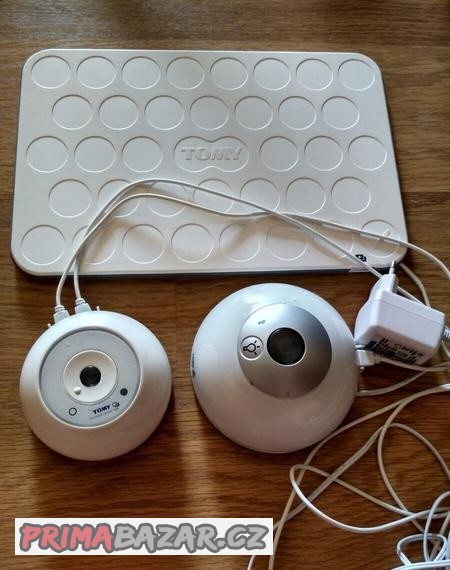 tomy-monitor-dechu-nocni-svetlo