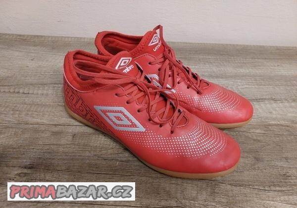 Sálová obuv zn. Umbro, vel. 41