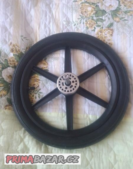nahradni-kolo-ke-kocarku-thule
