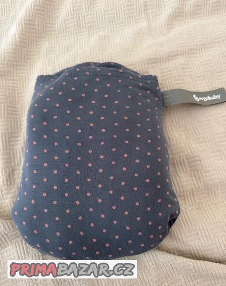 satek-ergobaby-aura-wrap-2023