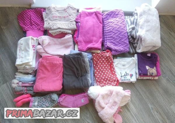 obleceni-na-holcicku-vel-80-jarni-balik