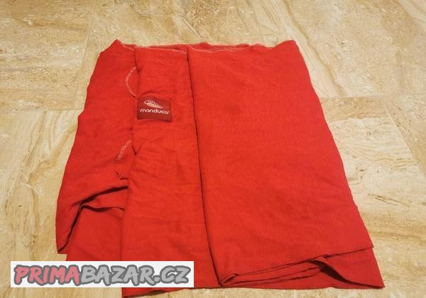 manduca-elasticky-satek-sling