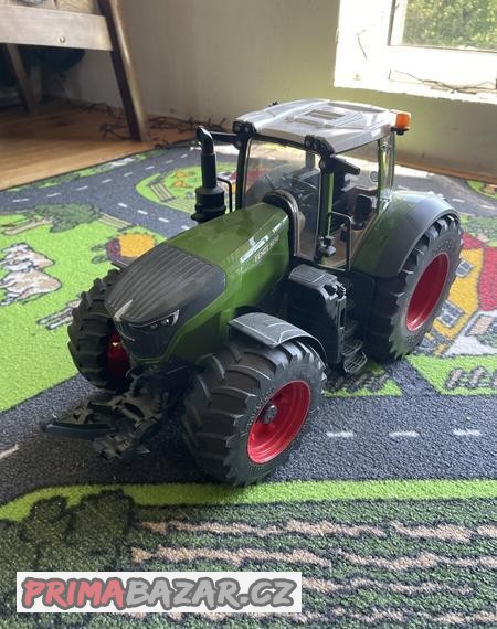Bruder traktor