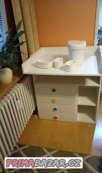 Komoda s přebalovací pultem IKEA Stuva