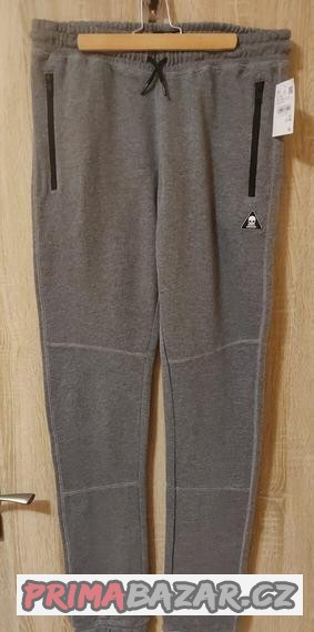 nove-teplaky-182
