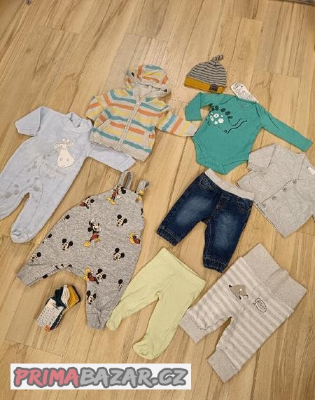 set-kluk-chlapec-vel-62-pekne-veci