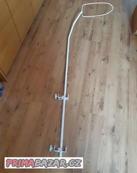 prodam-drzak-nebes-nebo-moskytury-na-detskou-postylku