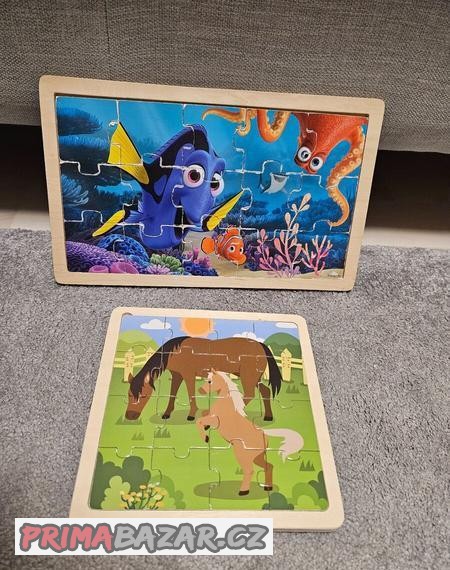 Dvoje dřevěné puzzle