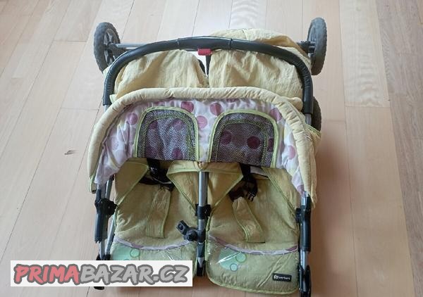 kocarek-pro-dvojcata