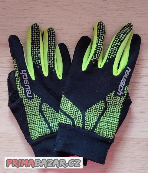 sportovni-rukavice-na-beh-bezky-reusch