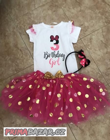 sada-obleceni-na-oslavu-minnie-mouse