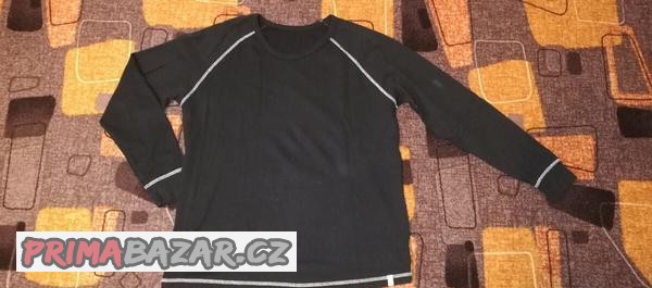 detske-funkci-triko-a-kalhoty-vel-168