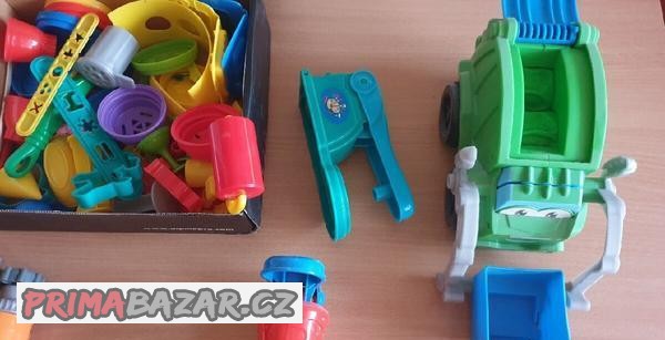 Prodám dětské hračky Playdoo