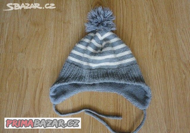 pletena-zimni-cepice-s-bambuli-zn-h-m-vel