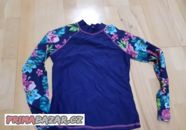 divci-dlouhy-rukav-material-vhodny-proti-slunicku
