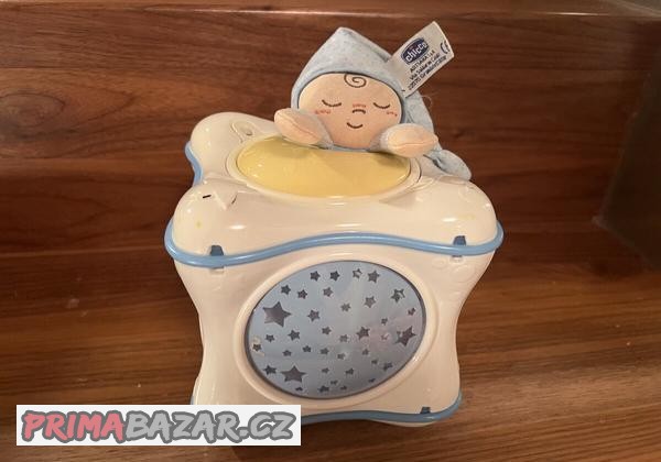 chicco-projektor-duhova-kostka-modra