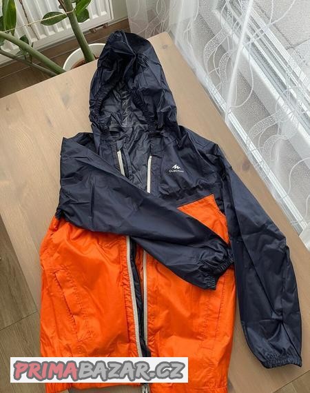 Dětská turistická nepromokavá bunda 113-122 cm