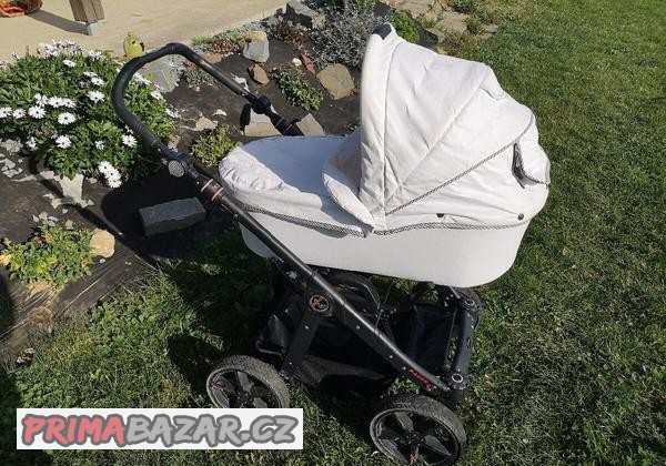 detsky-kocarek-hartan-s-bohatym-prislusenstvim-pratelny