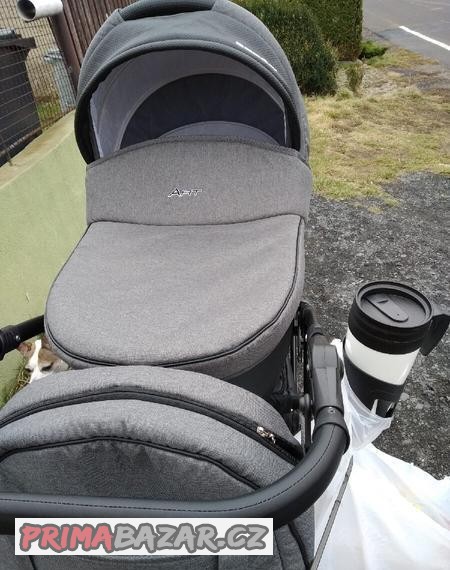 prodej-detskeho-kocarku-chuvicky-ohradky-detskeho-nositka