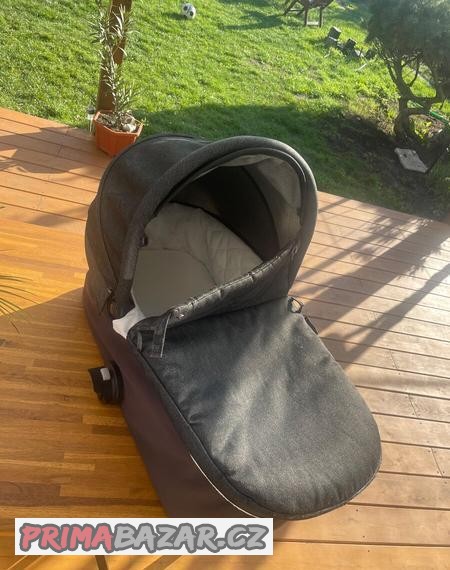 hluboka-korba-deluxe-baby-jogger-charcoal