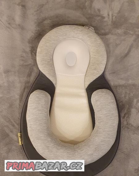 Ergonomický polštář pro miminko