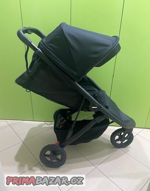 prodam-mestsky-cestovni-kocarek-thule-spring-black