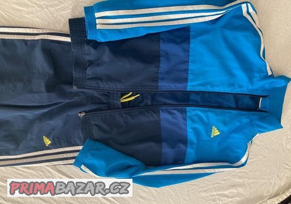 funkční tepláková souprava adidas, vel. cca 11-12 let