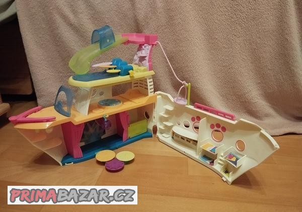 Hasbro Littlest Pet Shop Hrací set Výletní loď se 3 zvířátky Hasbro Littlest Pet Shop Hrací set Výletní loď se 3 zvířátky