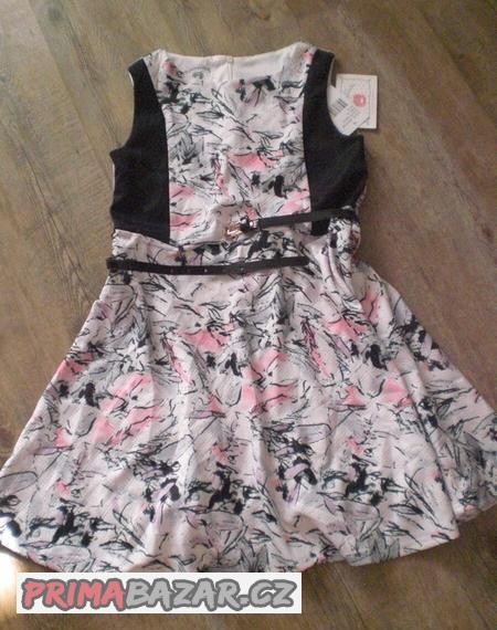 krasne-nove-saty-s-paskem-vel-14-let