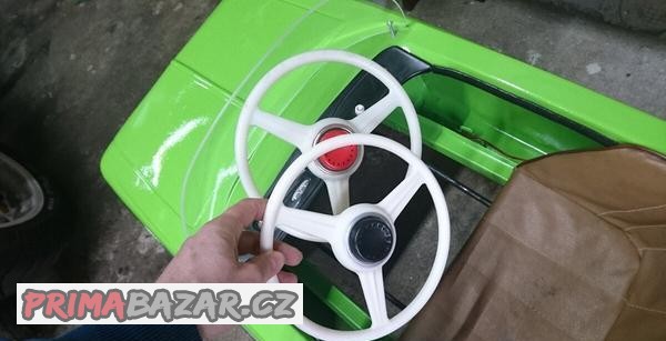 Prodám volant na šlapací moskvič super stav