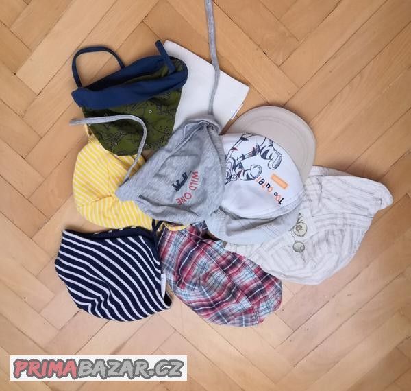 cepice-ponozky-a-rukavicky-pro-miminko-do-cca-6-mesicu