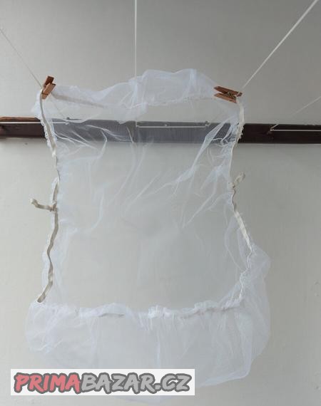 sitka-proti-hmyzu-na-kocarek-a-na-vajicko