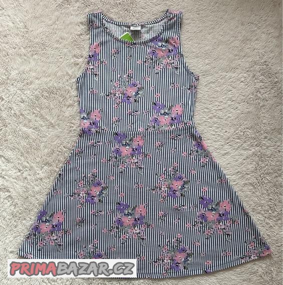 divci-saty-vel-146-152-nove