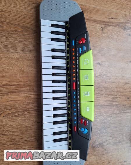 Dětské elektronické klávesy