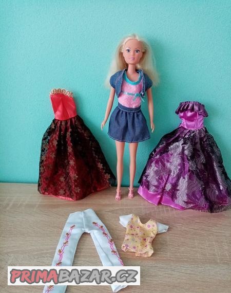 Panenka Barbie s oblečením